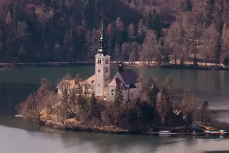 Slovenske možnosti potovanja z avtomobilom